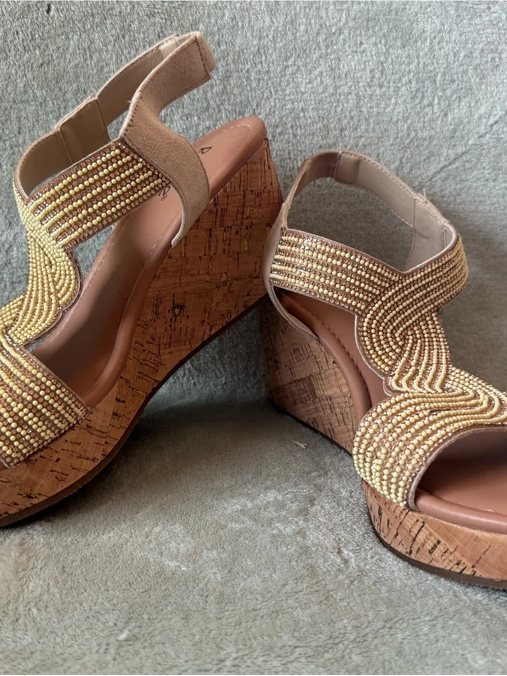 Ruizee Gold Beaded Women’s Wedge Sandals size 10 WIDE